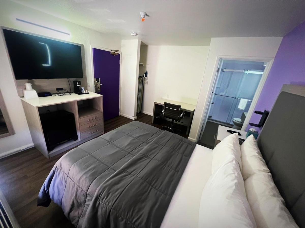 The Aqua Pacific 4*