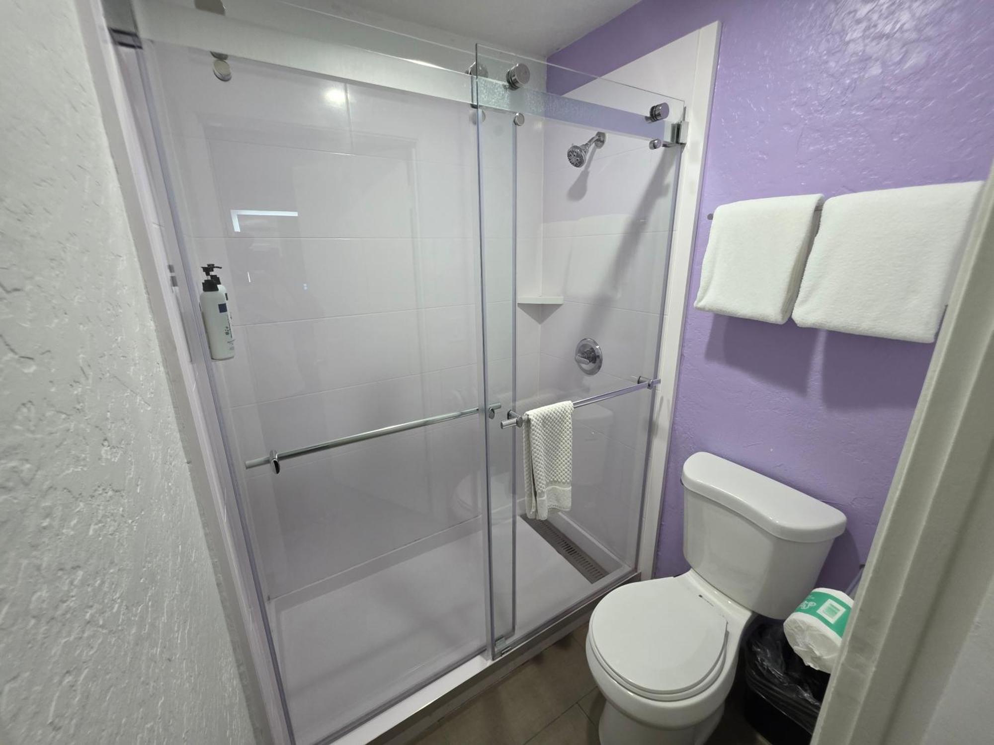 The Aqua Pacific 4*